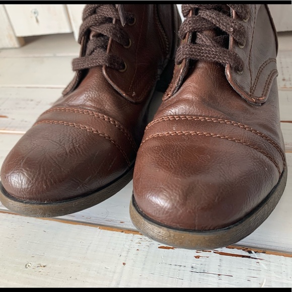 SOLD Brown Riding / Combat Boots - Picture 5 of 7